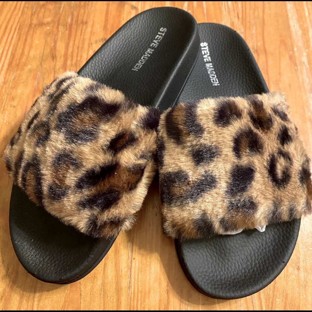 NWT Steve Madden Brown Black Leopard Animal Print Faux Fur Slides Shoes 4 Youth